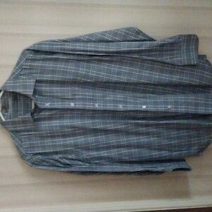 DANIEL Cremieux men's buttonup and button down collar size L